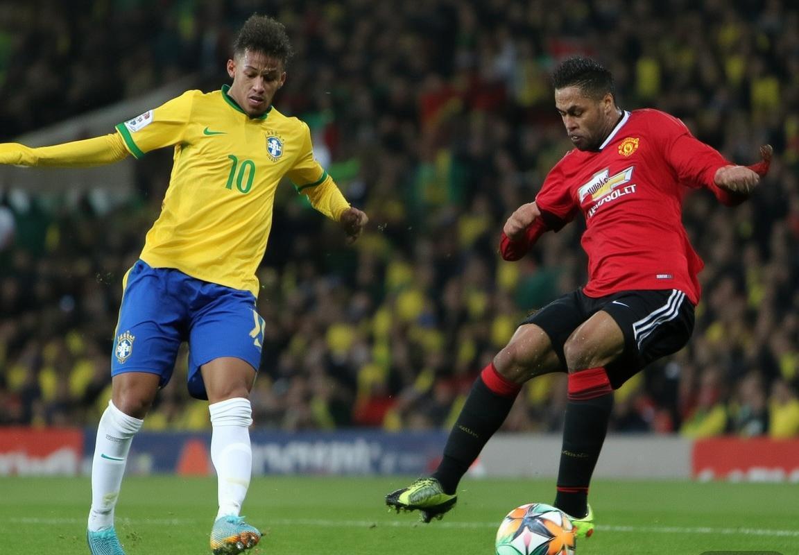 巴黎圣日耳曼VS曼联：巅峰对决前瞻解析(图2)