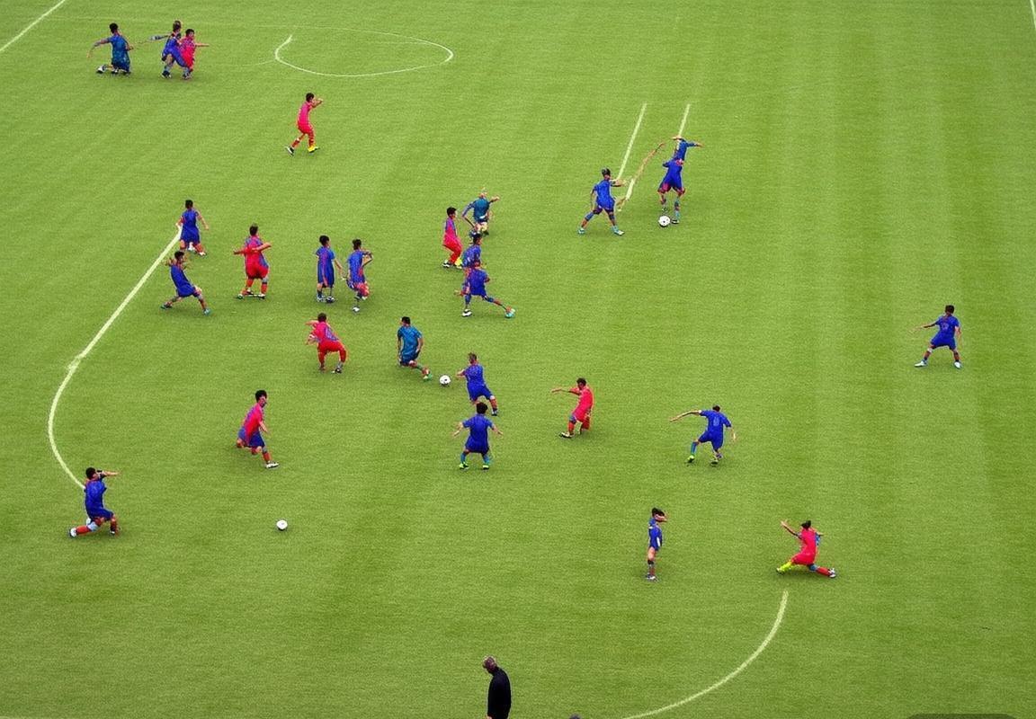 足球战术与心理：塑造比赛走向的关键要素